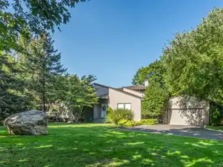 Tranquil Home in the Heart of the Fairways