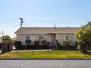 Well-maintained Single-story Home