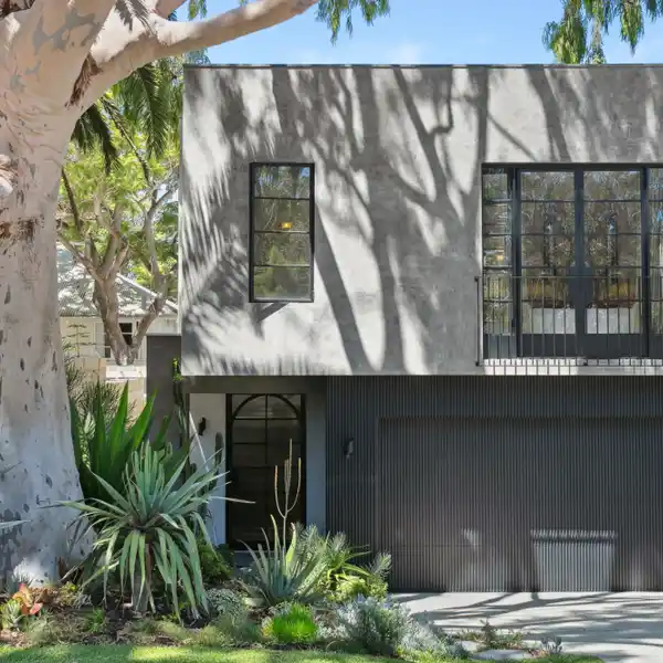 GORGEOUS HOME IN MOSMAN PARK