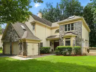Tranquil Retreat in Gated Cobblefield