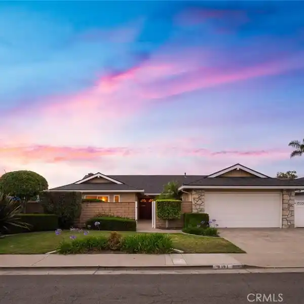 HUNTINGTON BEACH GEM WITH SPACIOUS PRIVATE YARD