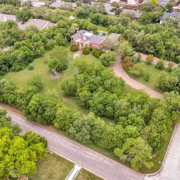2.46-ACRE CORNER LOT