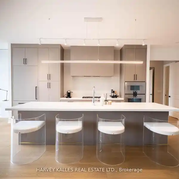 GORGEOUS HOME IN THE RHODES RESIDENCES
