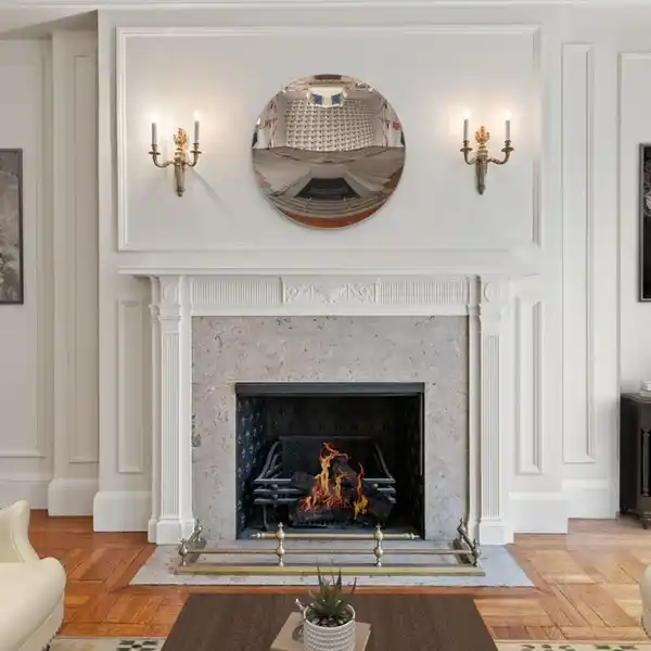 GRACIOUS LIVING IN PRESTIGIOUS CARNEGIE HILL