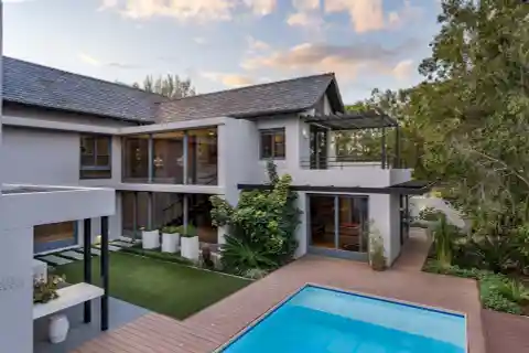 Impeccable Home in Pearl Valley Golf and Country Estate