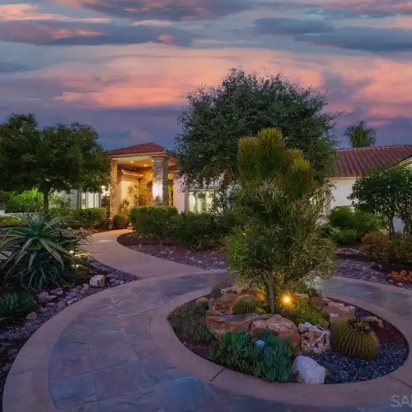 PRIVATE ECO-ESTATE WITH ENTERTAINER’S DREAM KITCHEN