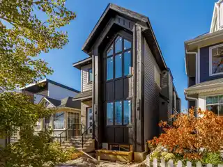 Hillhurst Luxury Home with West-Facing Backyard