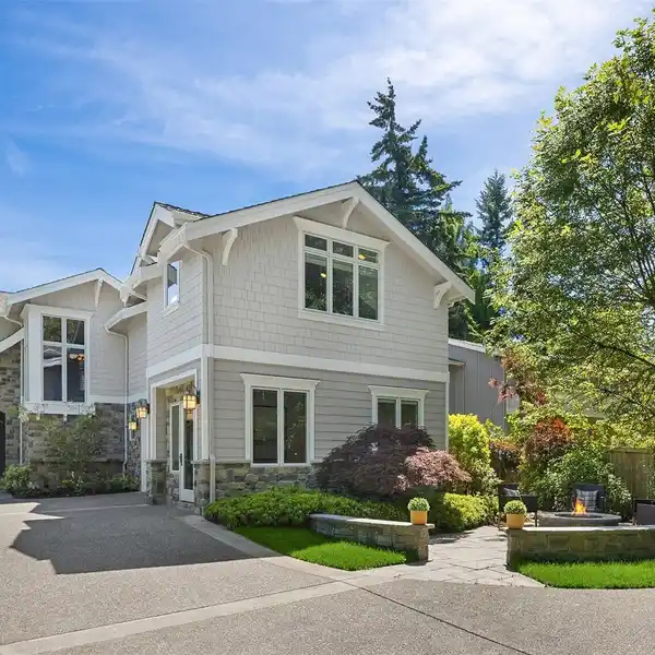 SEAMLESS BLEND OF LUXURY AND SERENITY