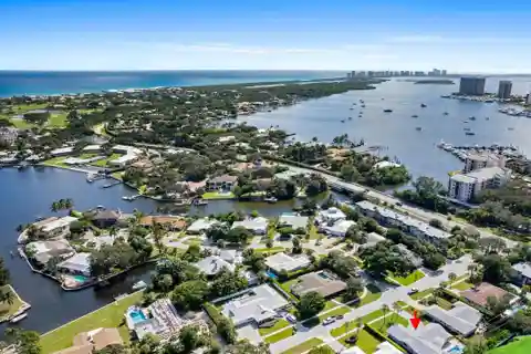 Stunning Pool Home Offering the Ultimate Florida Lifestyle