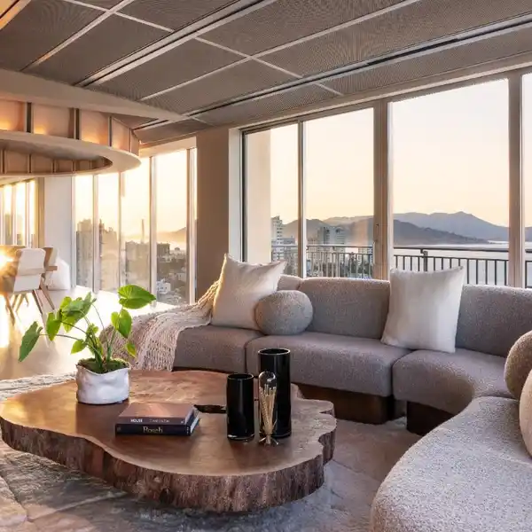 UNPARALLELED LUXURY WITH INCREDIBLE VIEWS