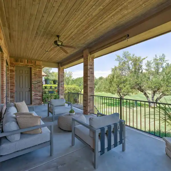ELEGANT RESIDENCE OVERLOOKING 17TH FAIRWAY
