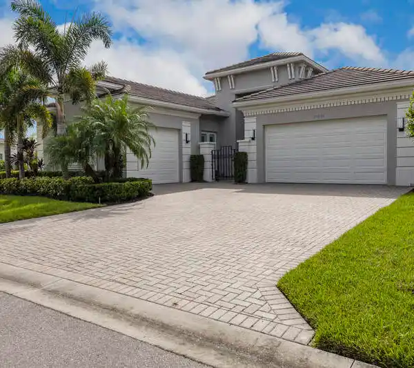 SPACIOUS VALENCIA BONITA HOME