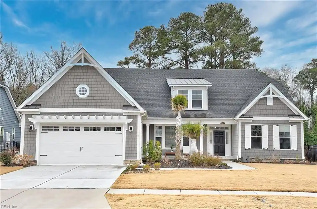 Exceptionally Upgraded Home in Kingston Estates