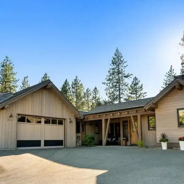 LUXURY WITH NATURAL BEAUTY AT CLEAR CREEK TAHOE