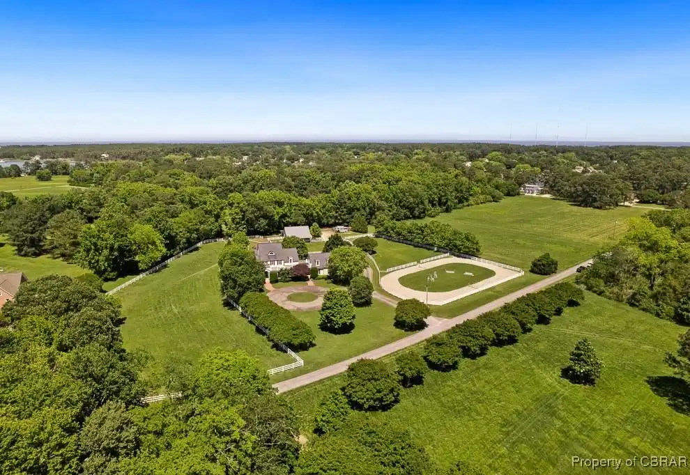 Southern Living Equestrian Estate with Total Privacy