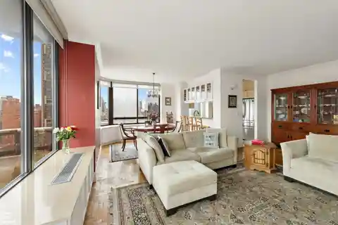Impressive Condop Living - No Approval