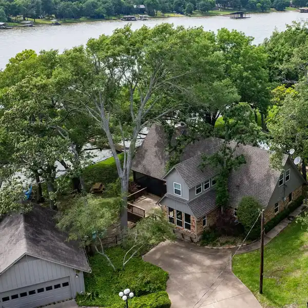 WATERFRONT LIVING WITH COVERED DOCK