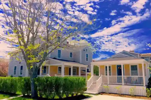 Beautifully Renovated Home Plus Cottage in Brand Point