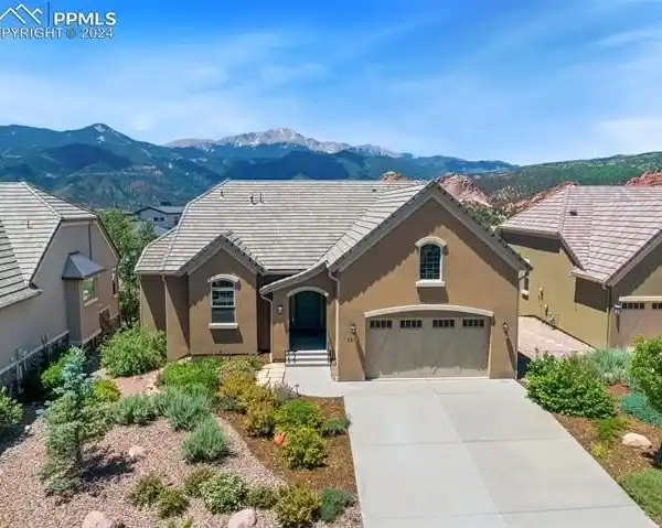 VERY SPECIAL CATHEDRAL RIDGE RESIDENCE