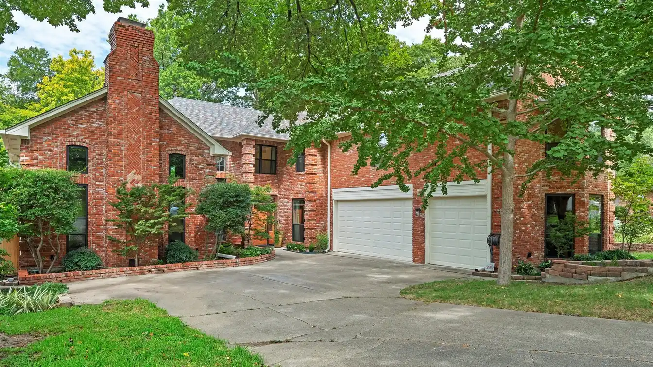 Magnificent Custom-built Estate