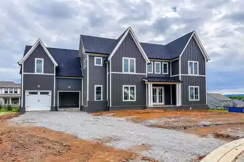 Brand-new Home in Sought-after Pine Creek