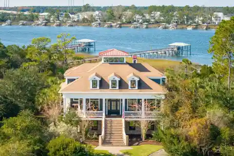 Waterfront Estate Blending Lowcountry Elegance and Modern Luxury