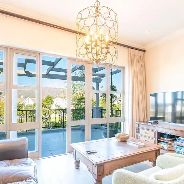 ELEGANT VAL DE VIE HOME WITH POOL