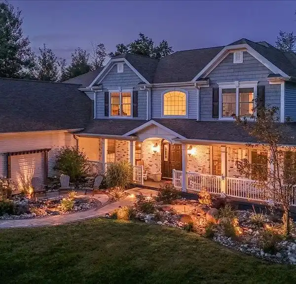 TIMELESS ELEGANCE MEETS MODERN INDULGENCE