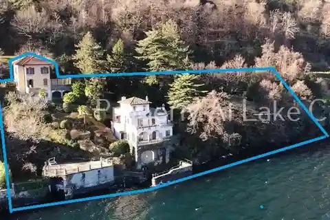 Unique Waterfront Villa