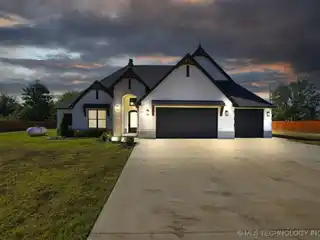 Custom-Built 2022 Estate with Pool, Outdoor Kitchen & Acreage