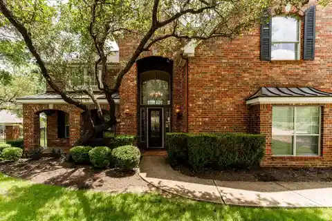 Spacious Home in Regents Hills