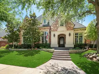 Gated Courtyard Home Near Top Schools