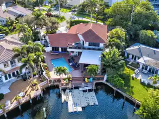 Spectacular Deepwater Home on a Large Corner Lot