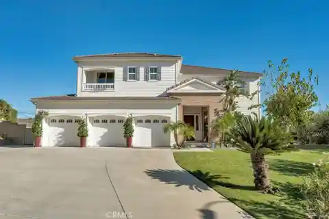 Stunning Granada Hills Estate with Spectacular Views and Privacy