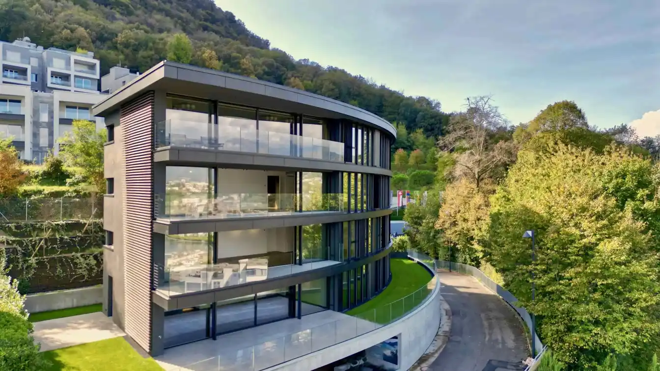 Three Bedroom Skydeck Apartment