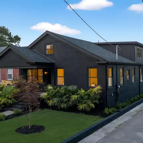 FULLY RENOVATED HOME IN WAGENER TERRACE