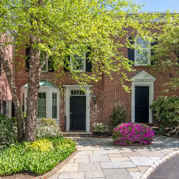 BEAUTIFUL UNIT IN COVETED CANAAN SQUARE