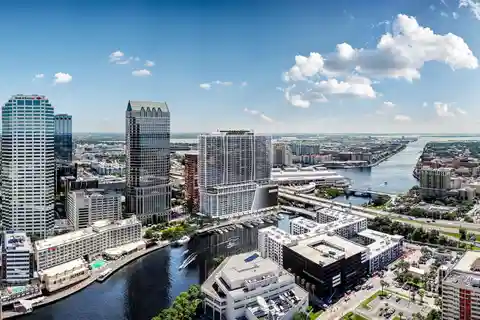 Luxury Riverfront Living Above Pendry Hotel