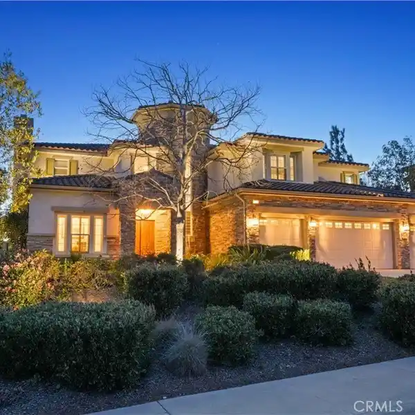 EXTRAORDINARY PROPERTY NESTLED IN THE FOOTHILLS OF MOORPARK COUNTRY CLUB ESTATES