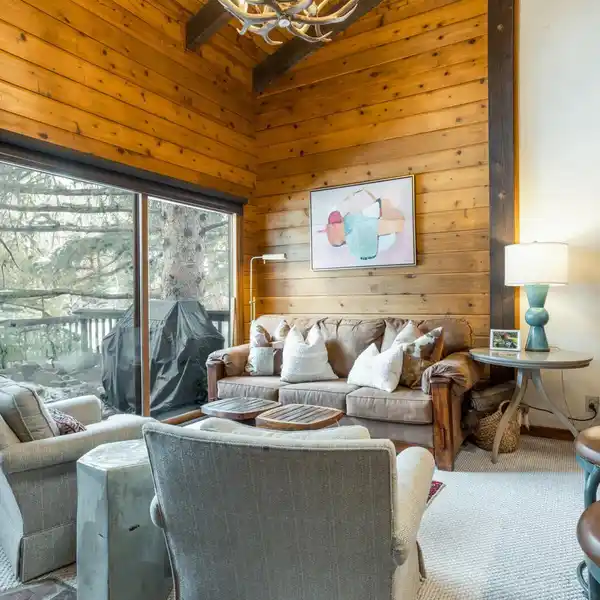 RARE CEDAR POINT TOWNHOME