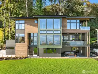 Gorgeous North Tacoma View Home
