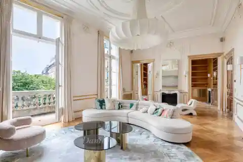 Magnificent Apartment in the Hôtel D'orgemont