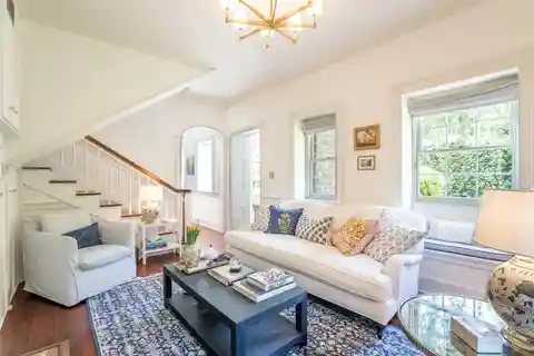 Rare Carriage House on a Beautiful and Peaceful Street