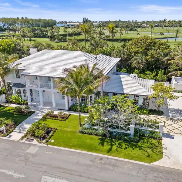 EXQUISITE ARCHITECTURAL GEM