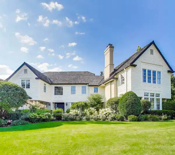 ARCHITECTURAL MASTERPIECE IN INDIAN RIDGE