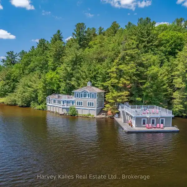 EXTRAORDINARY WATERFRONT PROPERTY