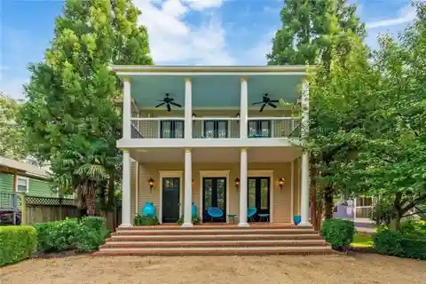 Livable Comfort with Sophistication