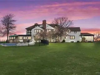 Tranquil and Luxurious Lakefront Estate