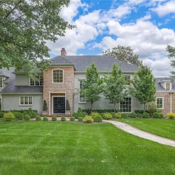 STUNNINGLY REMODELED ESTATE IN SUNSET HILL