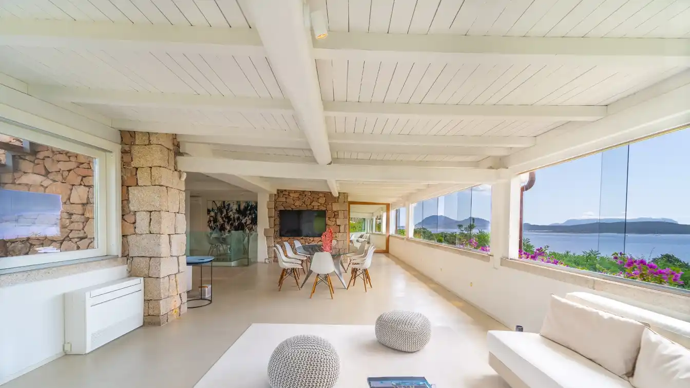 Punta Lada Villa with Stunning Views